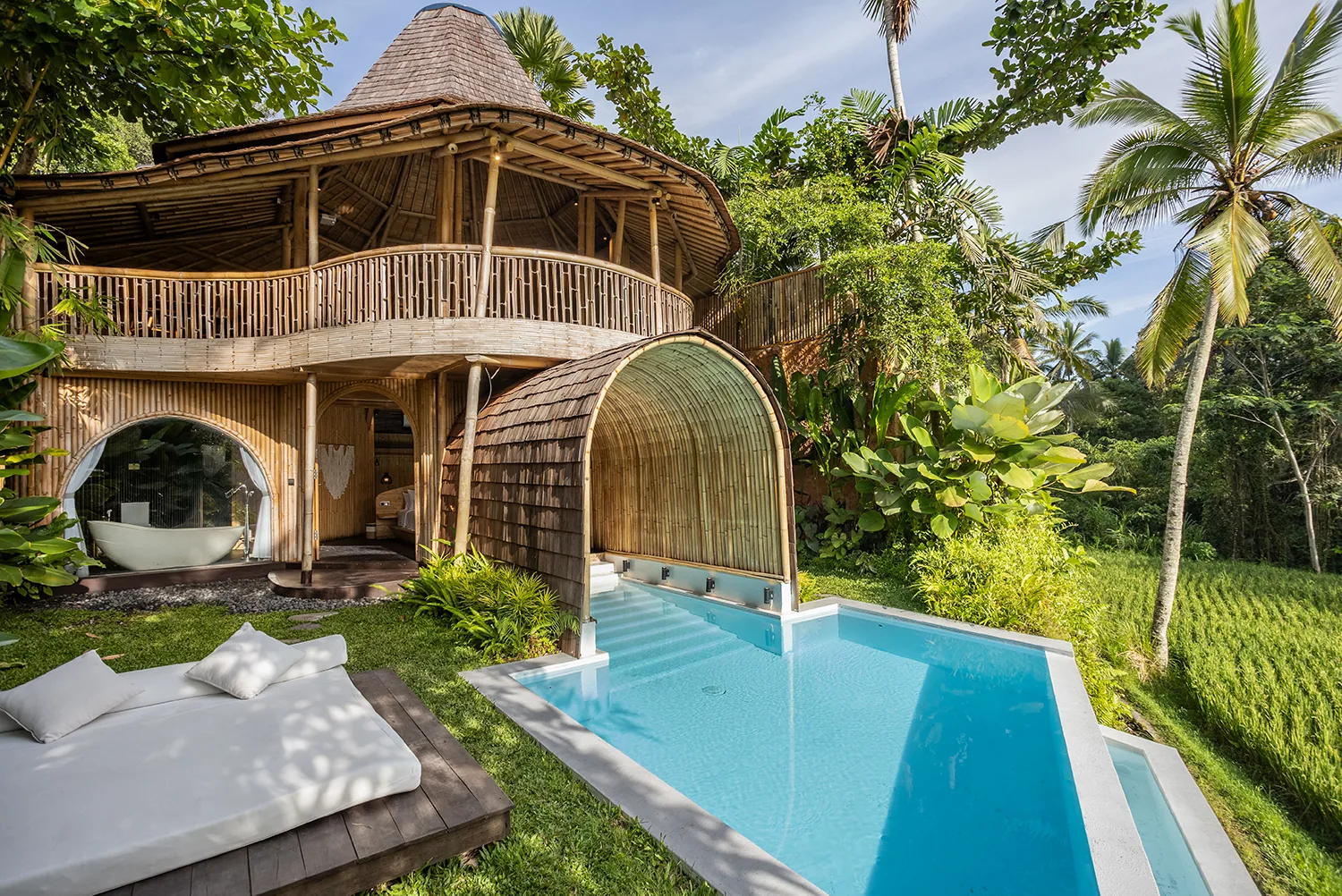 Arch Villa gallery image 1