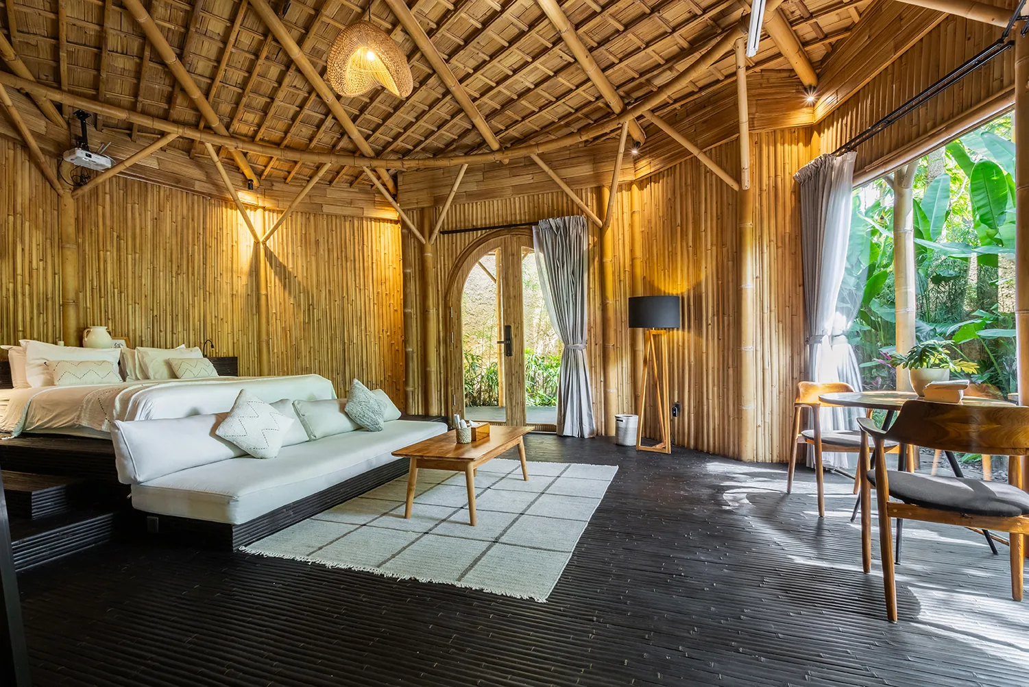 Hut Villa gallery image 3