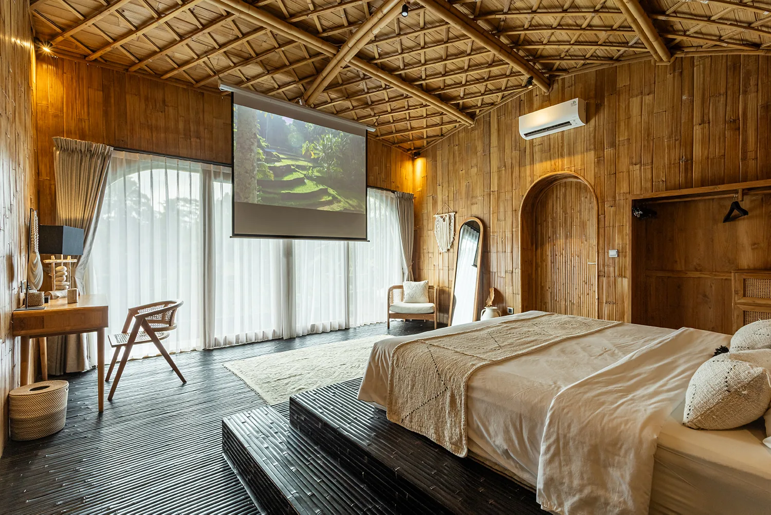 Moon Villa gallery image 4